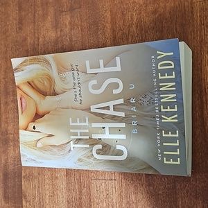The Chase by Elle Kennedy (Book #1)